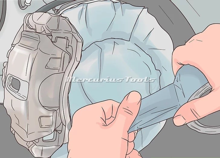 How to Zelf de remklauwen spuiten van je auto of motor stap 9 Mercurius Tools